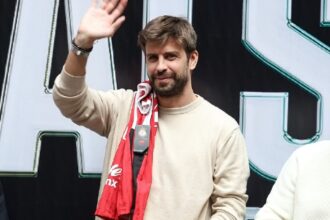 Piqué, Shakira