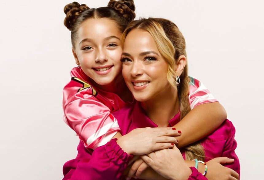 Adamari López, Alaïa