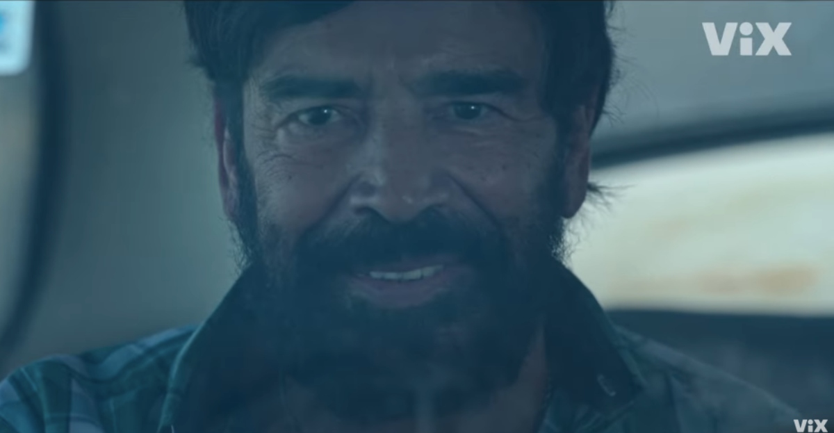 El Mochaorejas, Damián Alcázar