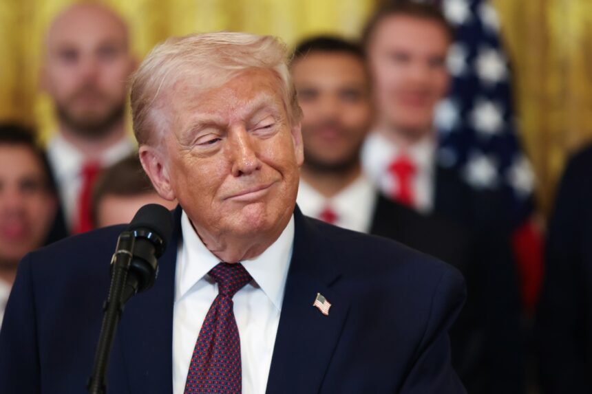 Trump Groenlandia, Trump, Groenlandia, QueÓnnda