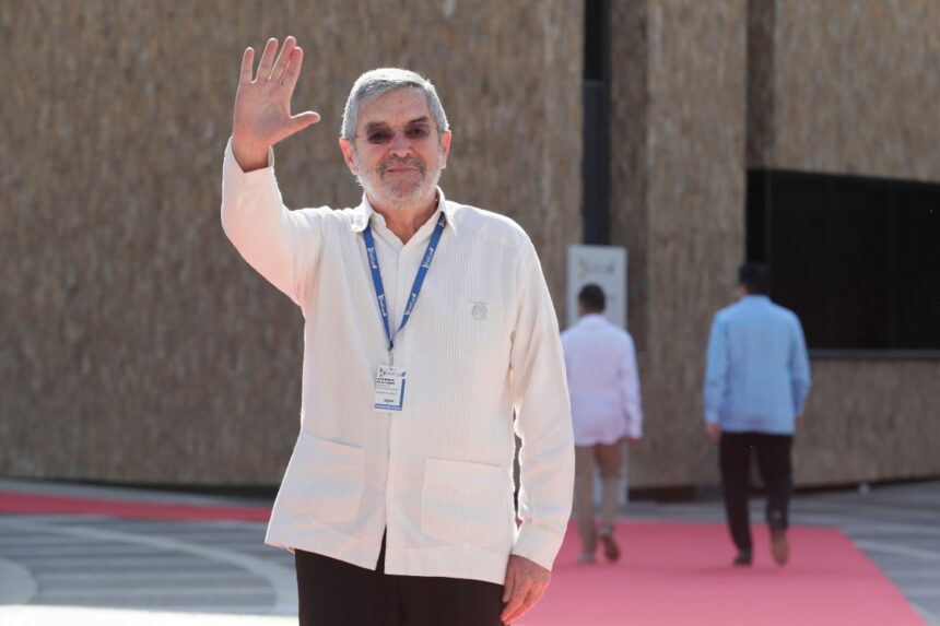 Mexican Embassies, Juan Ramón de la Fuente,