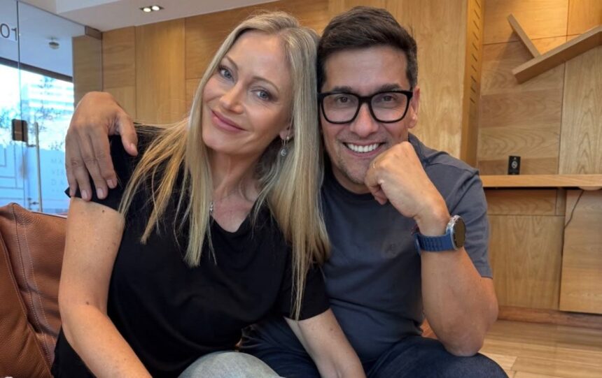 Rafael Araneda de luto junto a su esposa