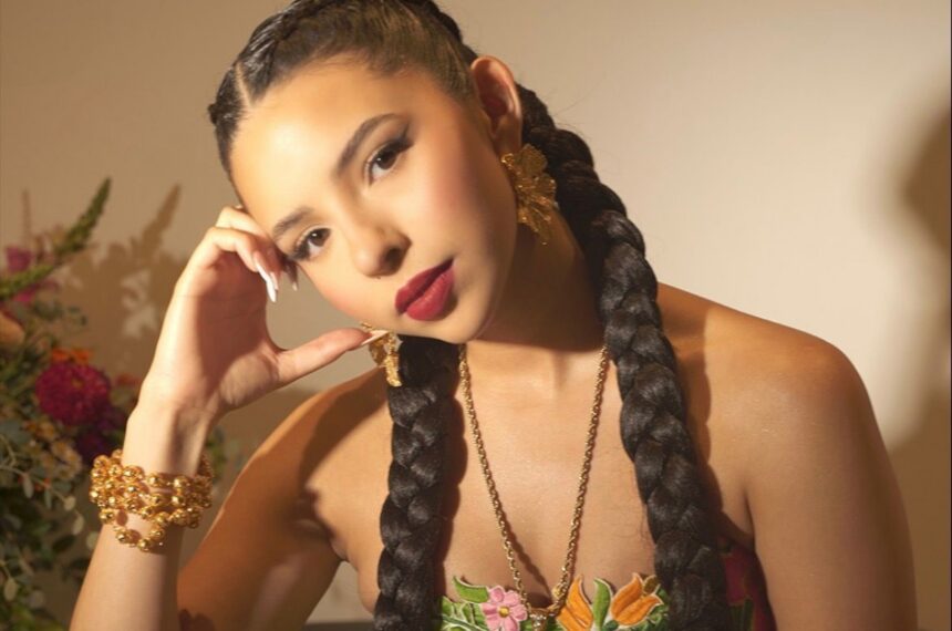 Ángela Aguilar mensaje mujeres, música