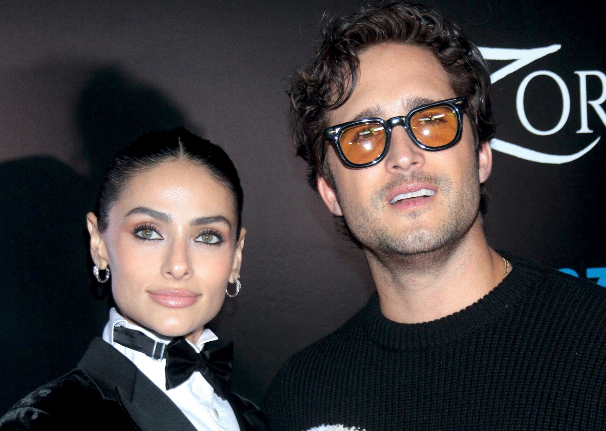 Diego Boneta and Renata Notni break up relationship