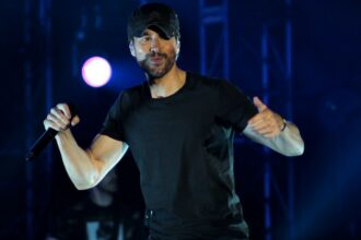 Enrique Iglesias y su bebé Romeo