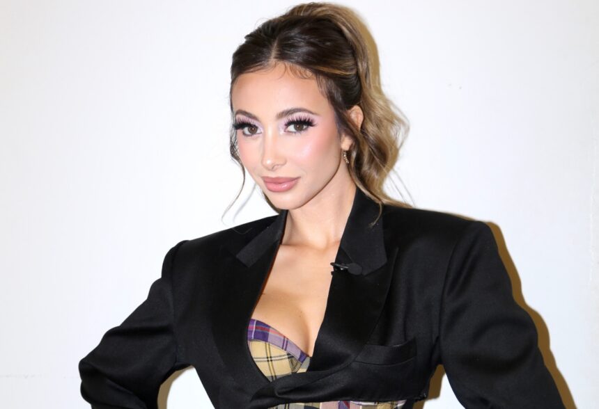 Mar Solís hija de El Buki, música