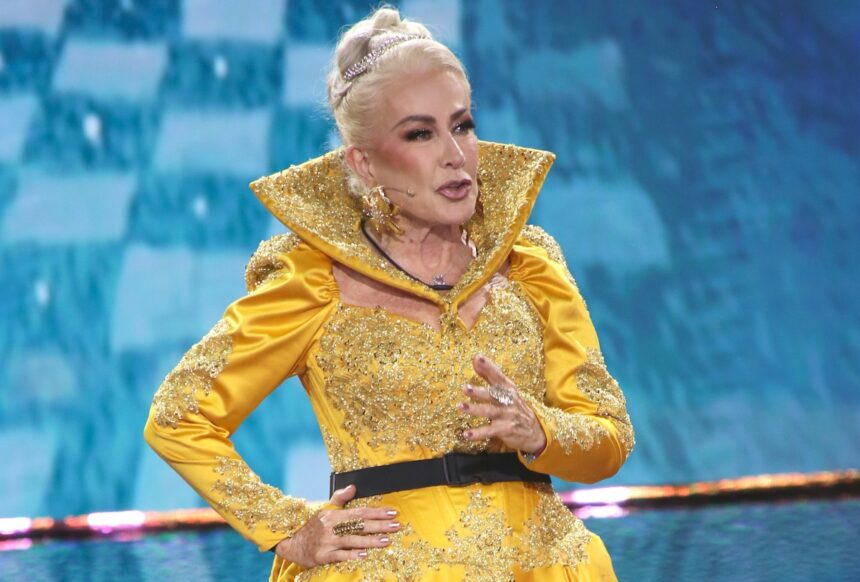 Laura Zapata es acusada de racismo