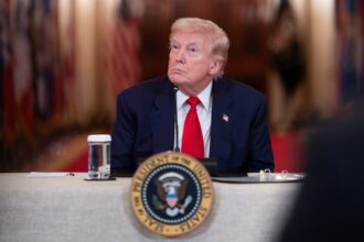 Trump minimiza aumento gasolina, Trump, gasolina, guerra Irán, QuéOnnda