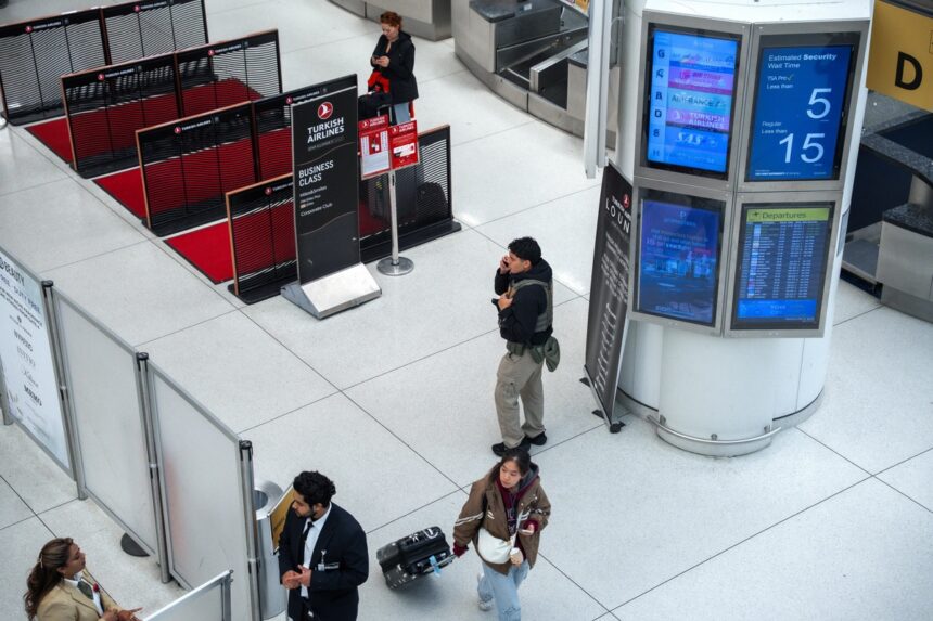 ICE seguirá en aeropuertos, ICE aeropuertos, ICE, QuéOnnda