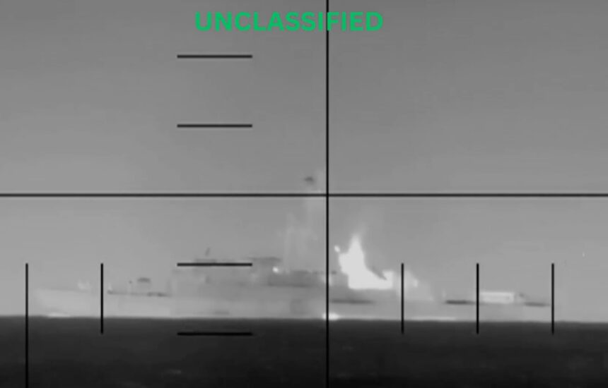 US sinks torpedo ship Iran, USA, Iran, IRIS Dena, QuéOnnda