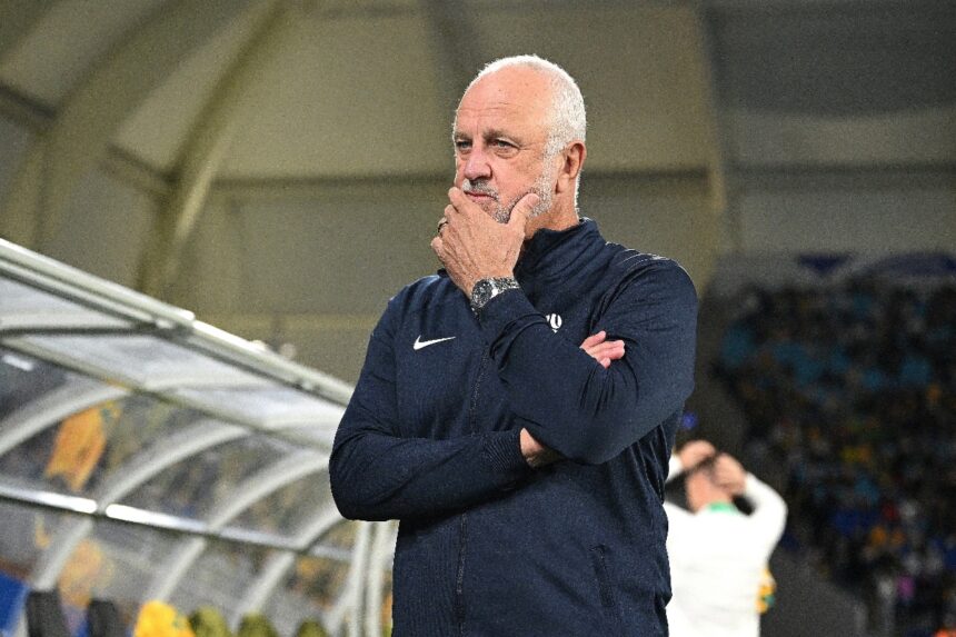 Irak ayuda FIFA, Graham Arnold