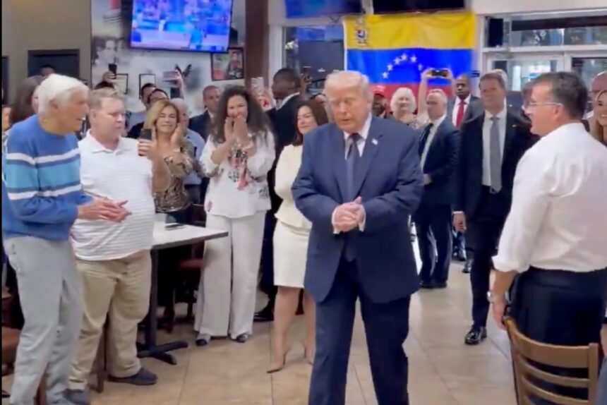 Trump visita El Arepazo, Trump, El Arepazo, Doral, Florida, QuéOnnda