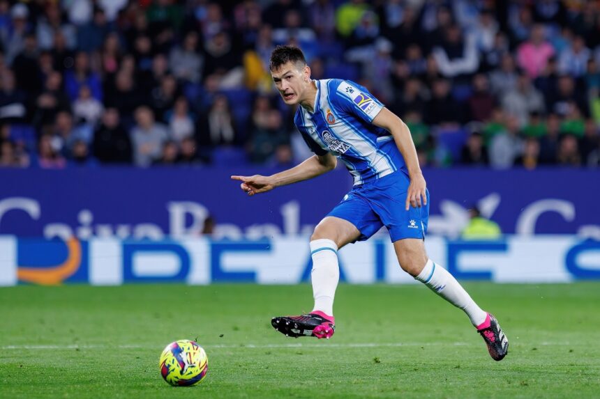 César Montes lesión