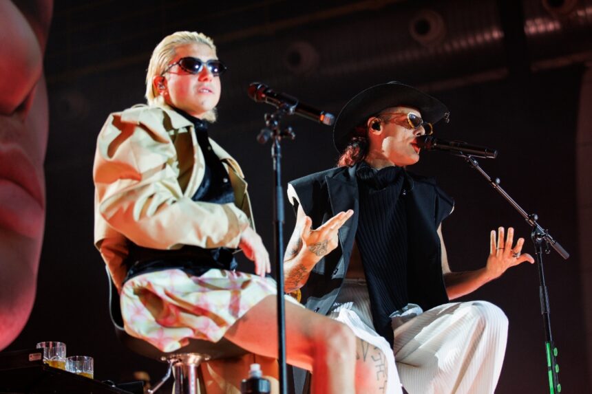 Ca7riel Paco Amoroso gira