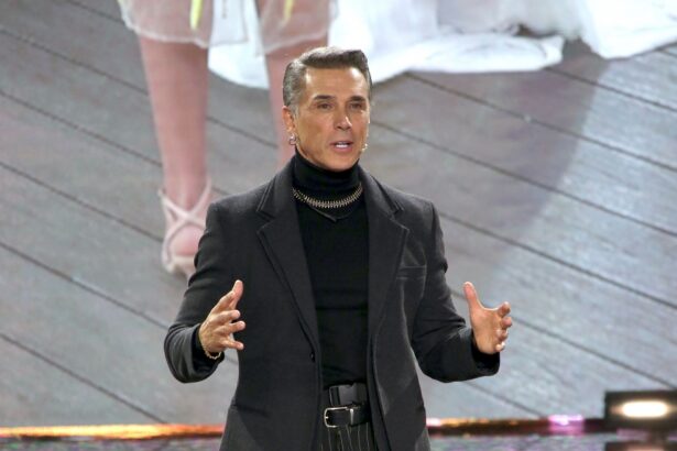 Sergio Mayer sueldo Telemundo