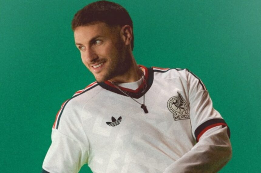 Selección Mexicana jersey blanco, Santiago Giménez