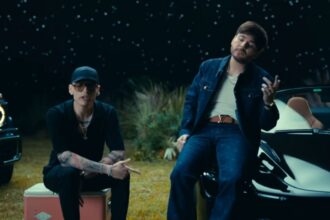 Featherweight Dynasty Deluxe