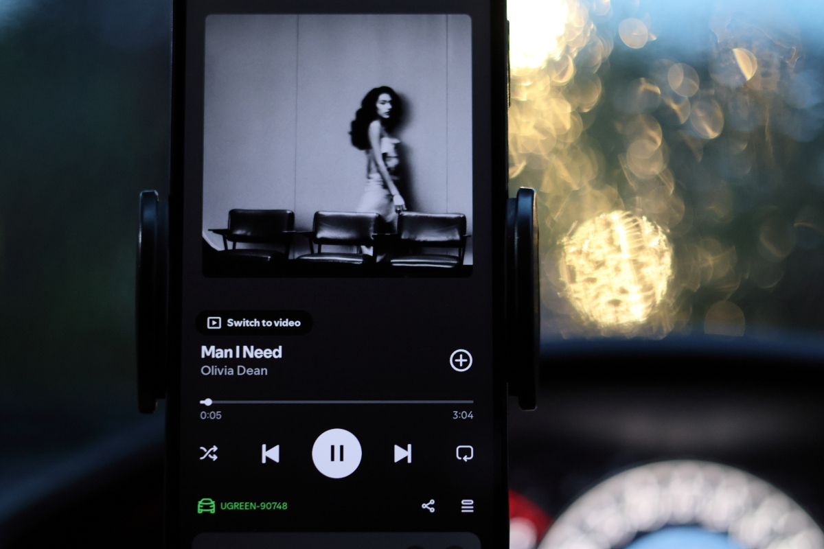 Olivia Dean song James Bond movie