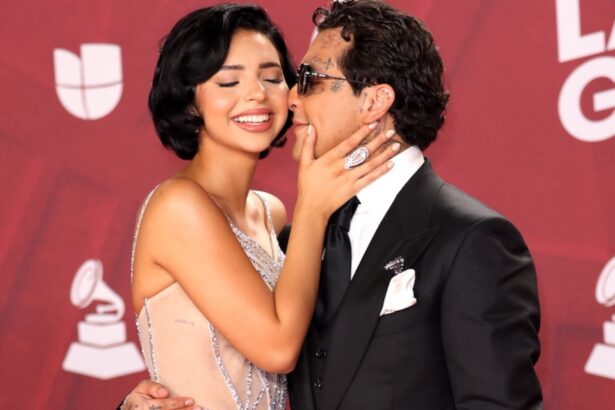 Ángela Aguilar y Christian Nodal pospondrían boda