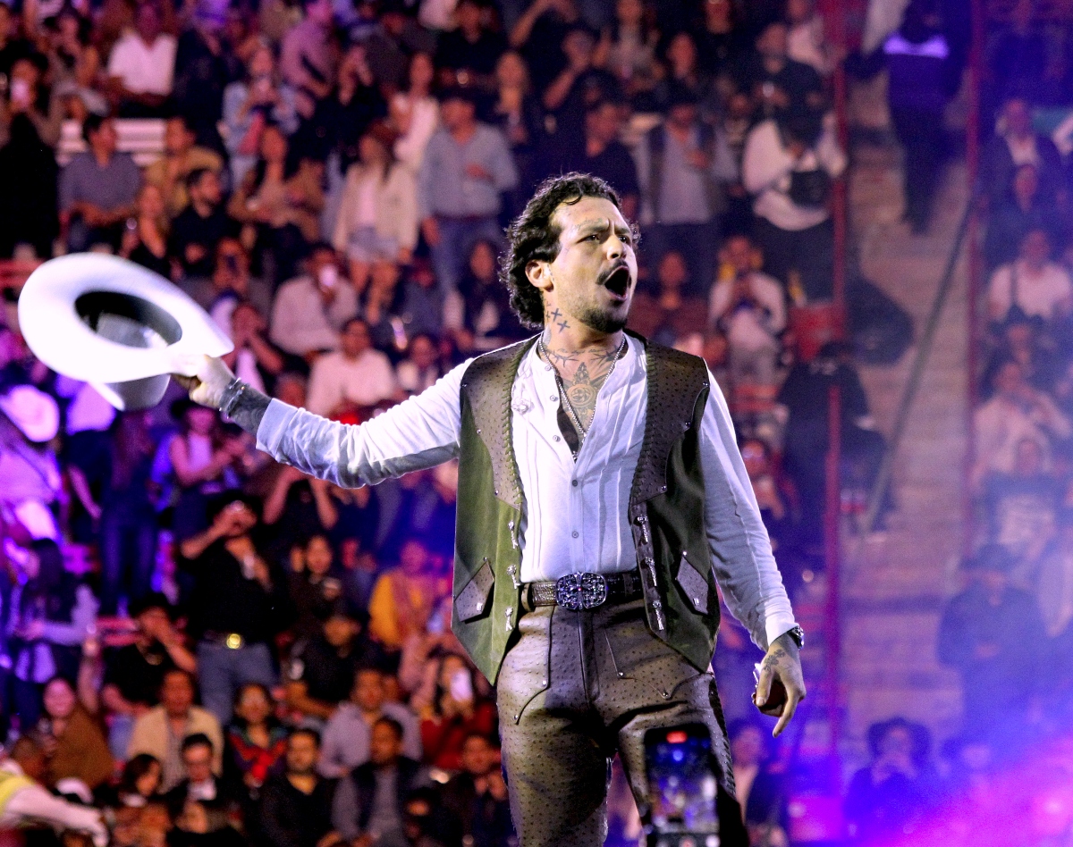 Emiliano Aguilar challenges Christian Nodal to boxing match