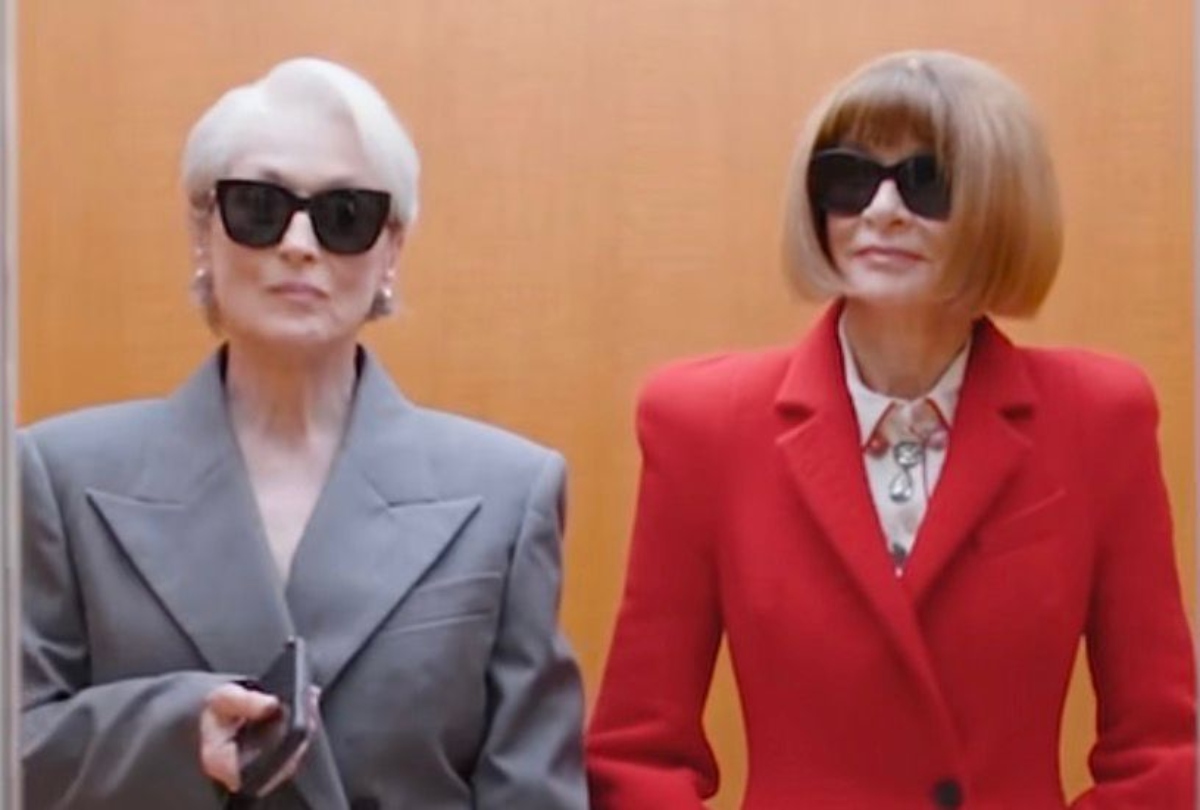 Meryl Streep and Anna Wintour on the cover of 'VOGUE' magazine.