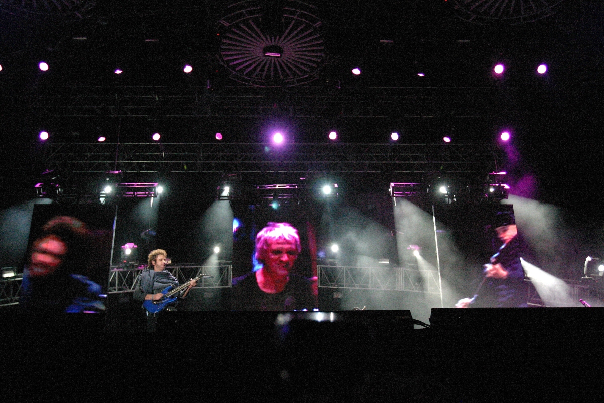 Soda Stereo presenta Ecos show con el que revivirán a Gustavo Cerati