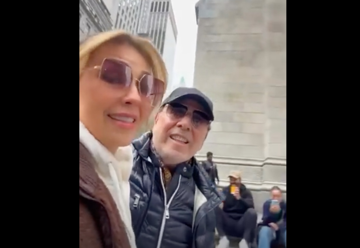 Thalía y Tommy Mottola en la catedral