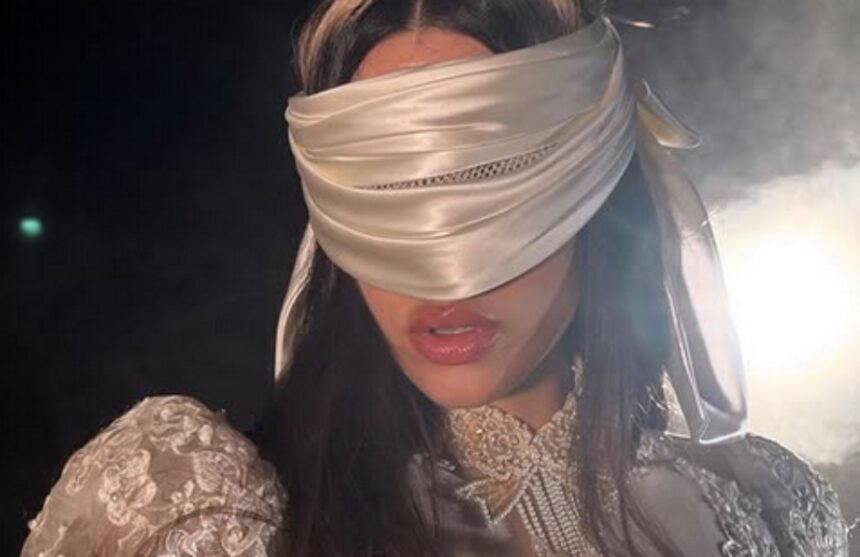 Rosalía estrena video Focu 'ranni sobre su boda con Rauw Alejandro