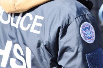 Muere otro migrante mexicano, bajo custodia de ICE, ICE, centros de detención de ICE, agente de ICE, QuéOnnda