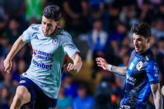 Cruz Azul alineación indebida