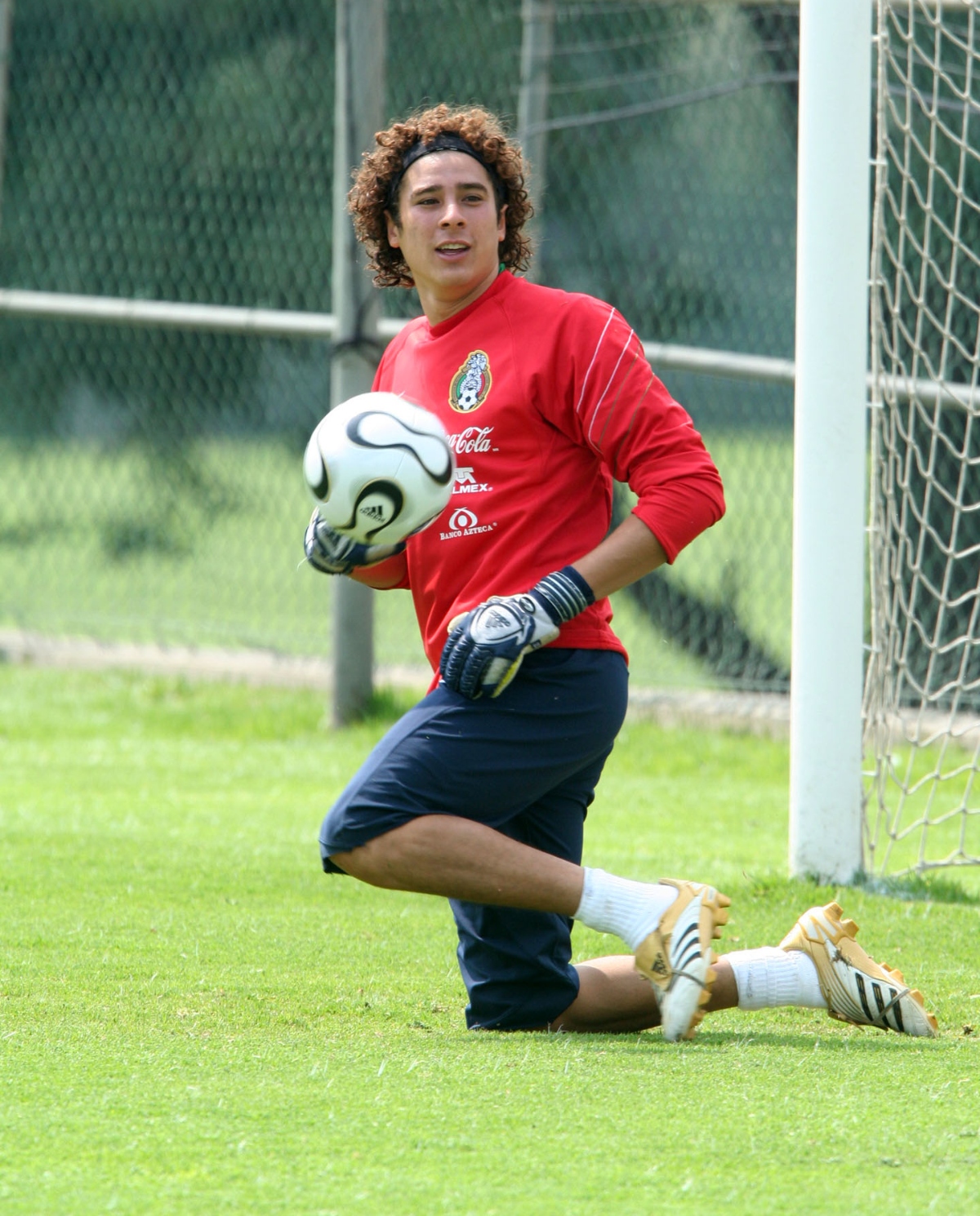 Guillermo Ochoa retiro Mundial
