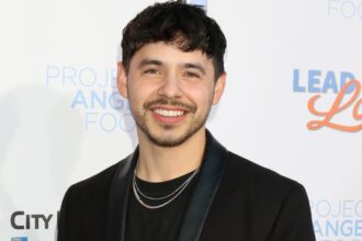 El cantante David Archuleta presenta su libro 'Devout'