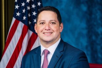 Former employee of Tony Gonzales, Tony Gonzalez, Legislator District 23, Texas, QuéOnnda