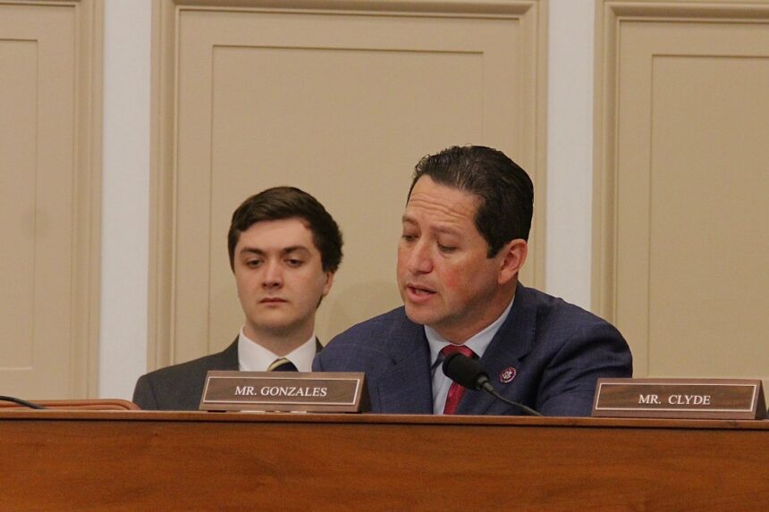 Tony Gonzales resigns from Congress, Tony Gonzales, Congress, Texas, QuéOnnda