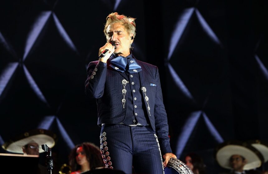 Alejandro Fernández encabezará el Festival Arre