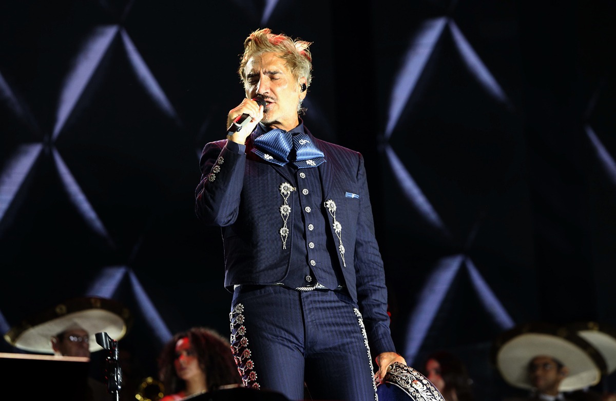 Alejandro Fernández encabezará el Festival Arre