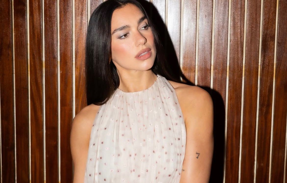 Dua Lipa demanda a Samsung Electronics por usar su imagen