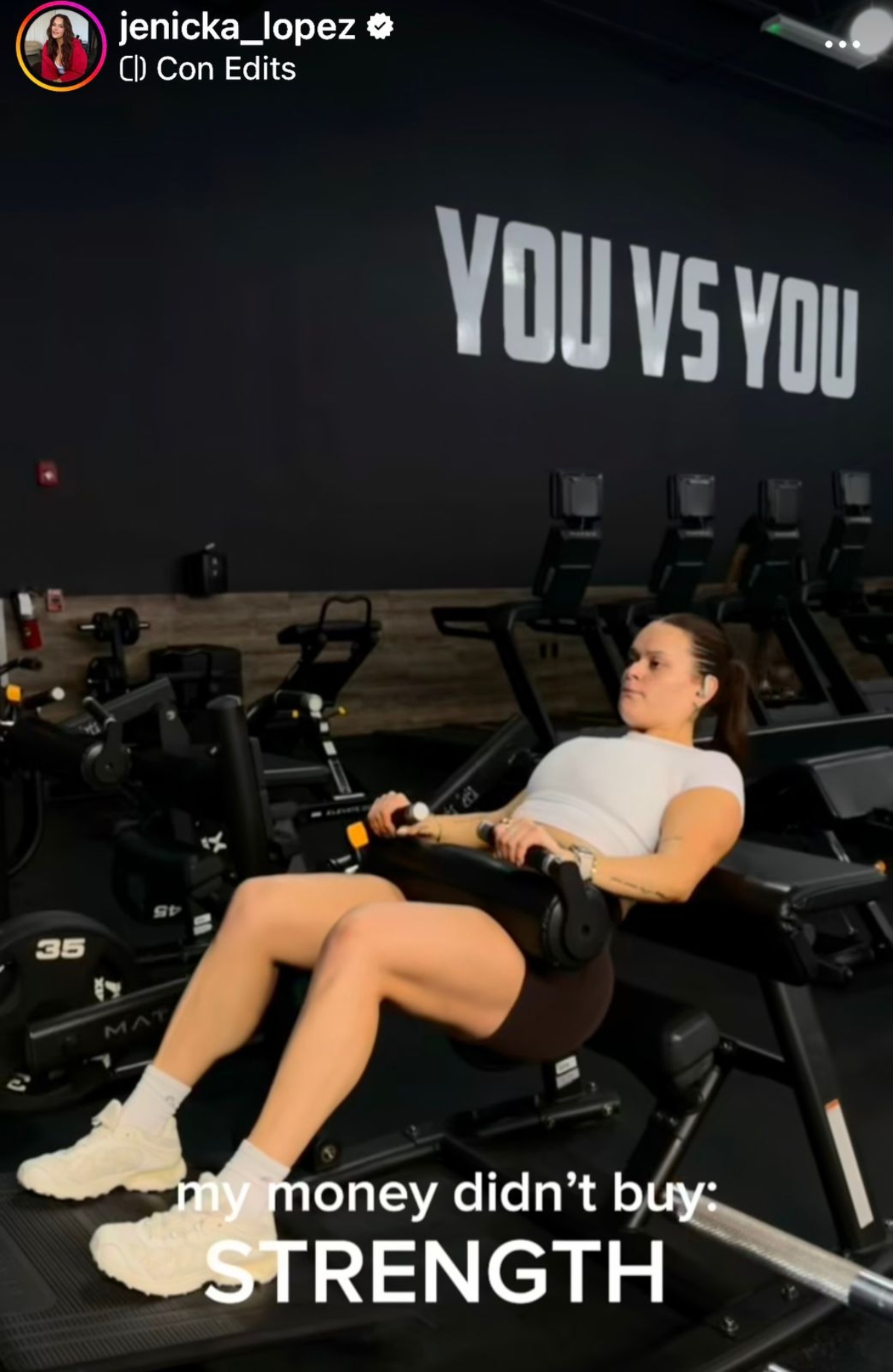 Jenicka Lopez daughter of Jenni Rivera shows off her new body