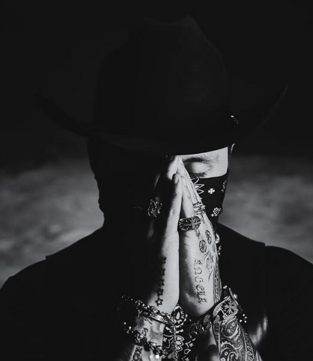 Christian Nodal tiene un nuevo tatuaje en honor a Ángela Aguilar