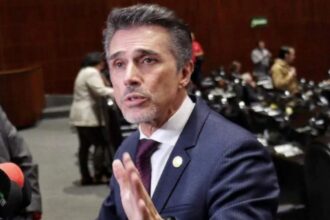 Sergio Mayer resigns as a member of the Morena party