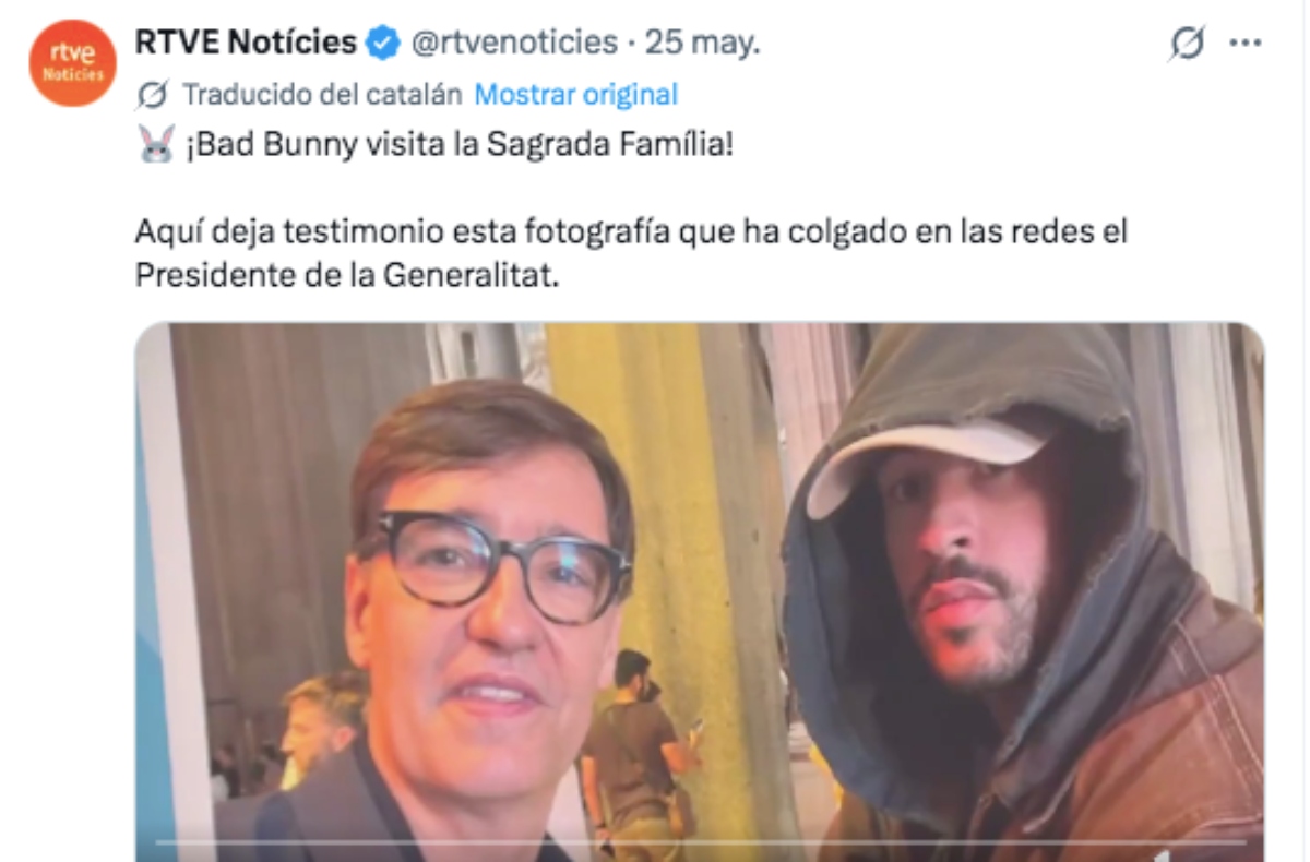 Sorprenden a Bad Bunny de 'incógnito' en la Sagrada Familia