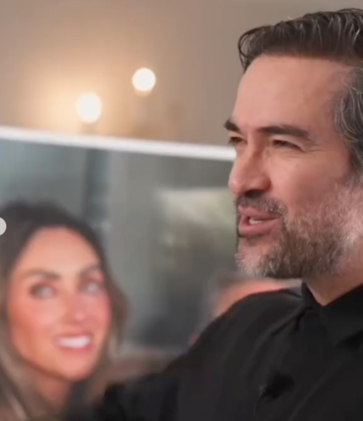 Anahí y Alfonso Herrera preparan algo juntos