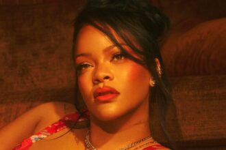 Rihanna sube la temperatura con candentes fotos