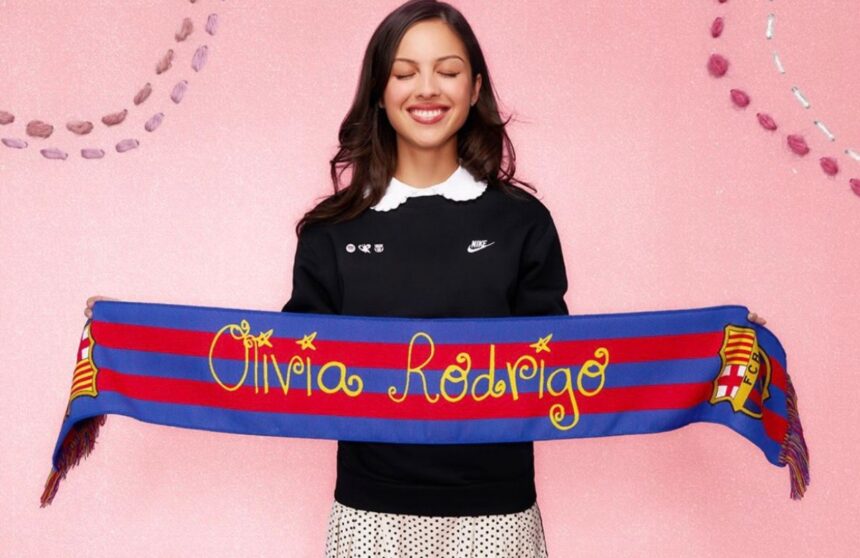 Olivia Rodrigo stars in the Barça jersey