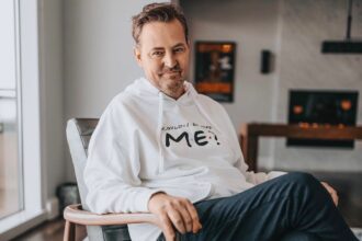 Condenan al asistente de Matthew Perry