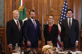 Claudia Sheinbaum Markwayne Mullin, Claudia Sheinbaum, Markwayne Mullin, QuéOnnda