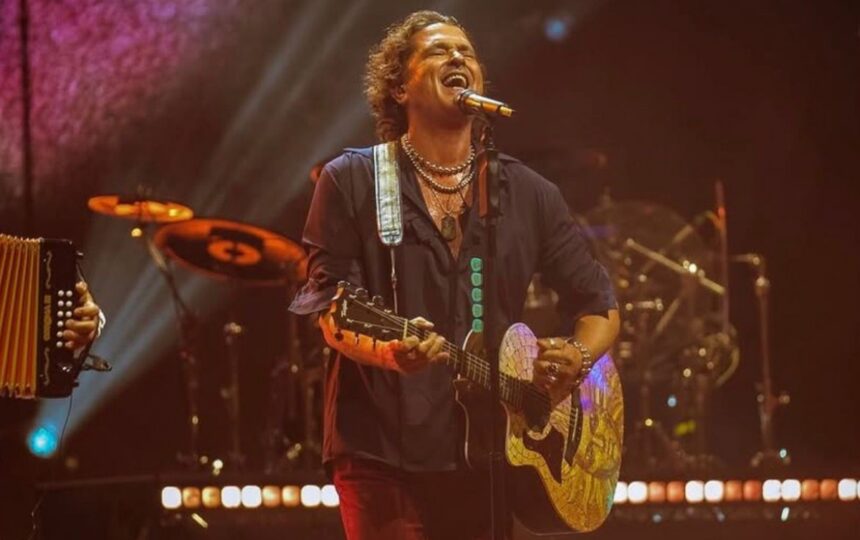 Carlos Vives releases 'El último disco Vol. 1'.
