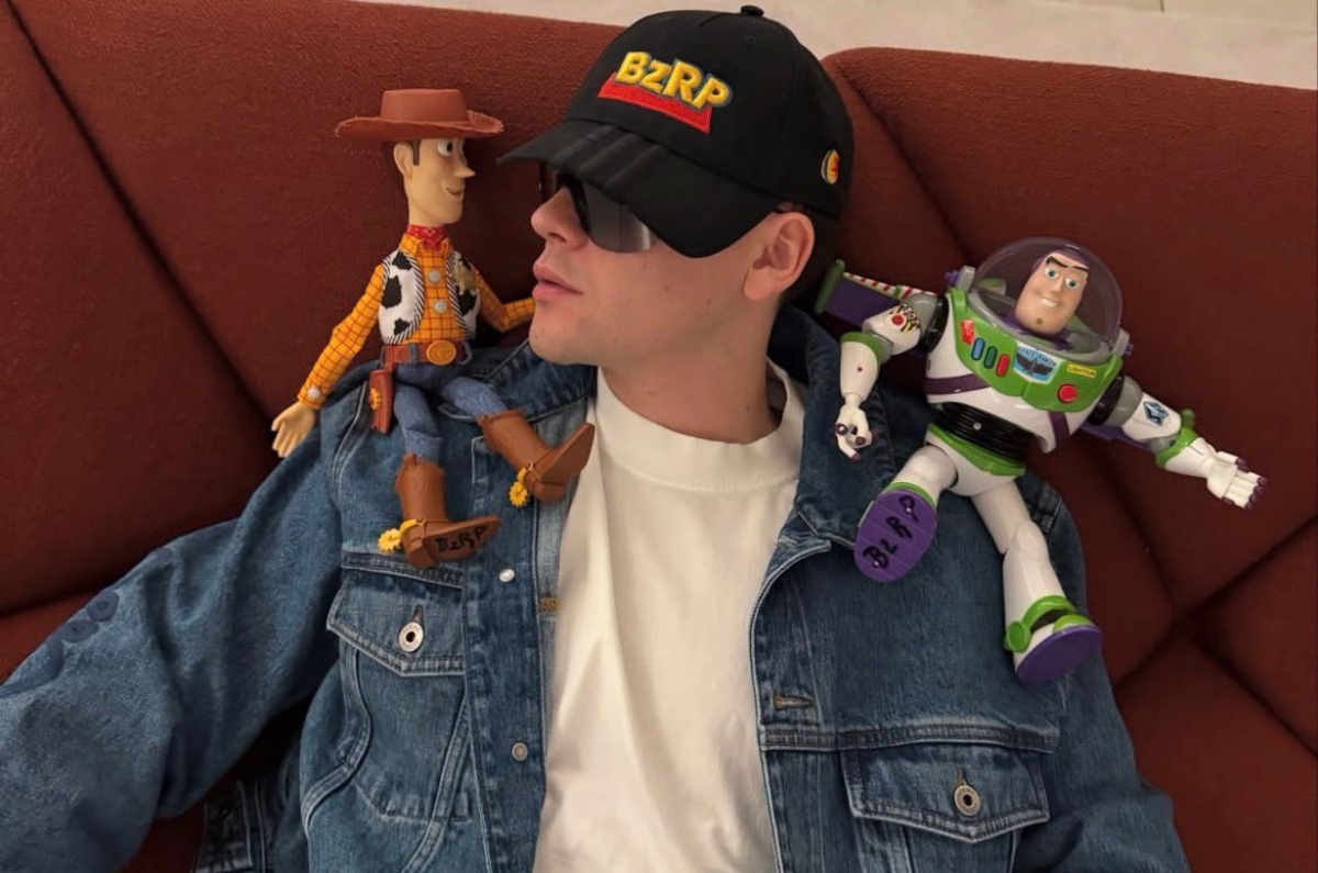 Bizarrap se une a Bad Bunny y a Taylor Swift para 'Toy Story 5'
