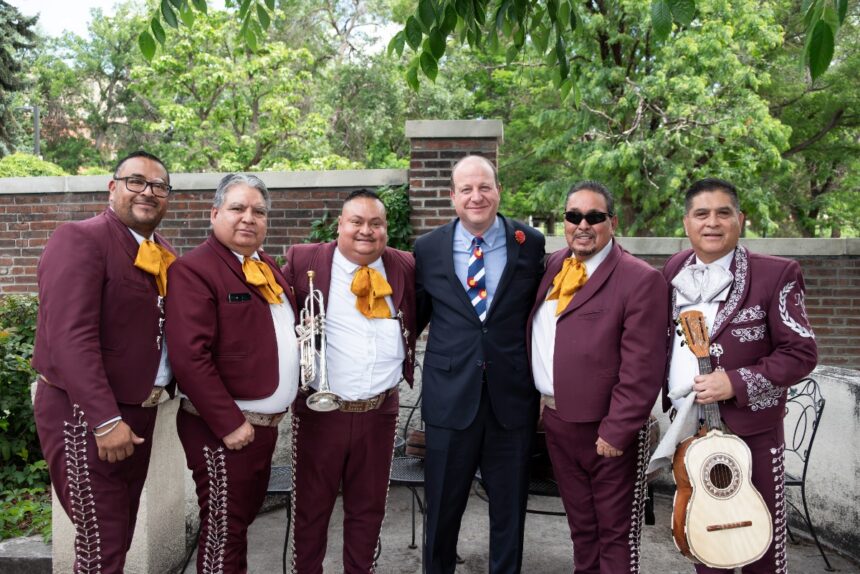 Gobernador Colorado veta ley proinmigrante, Gobernador Colorado, Jared Polis, QuéOnnda