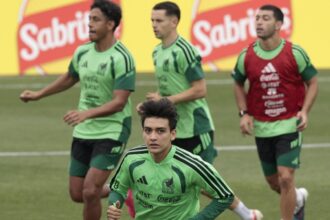 Gilberto Mora renueva con Xolos